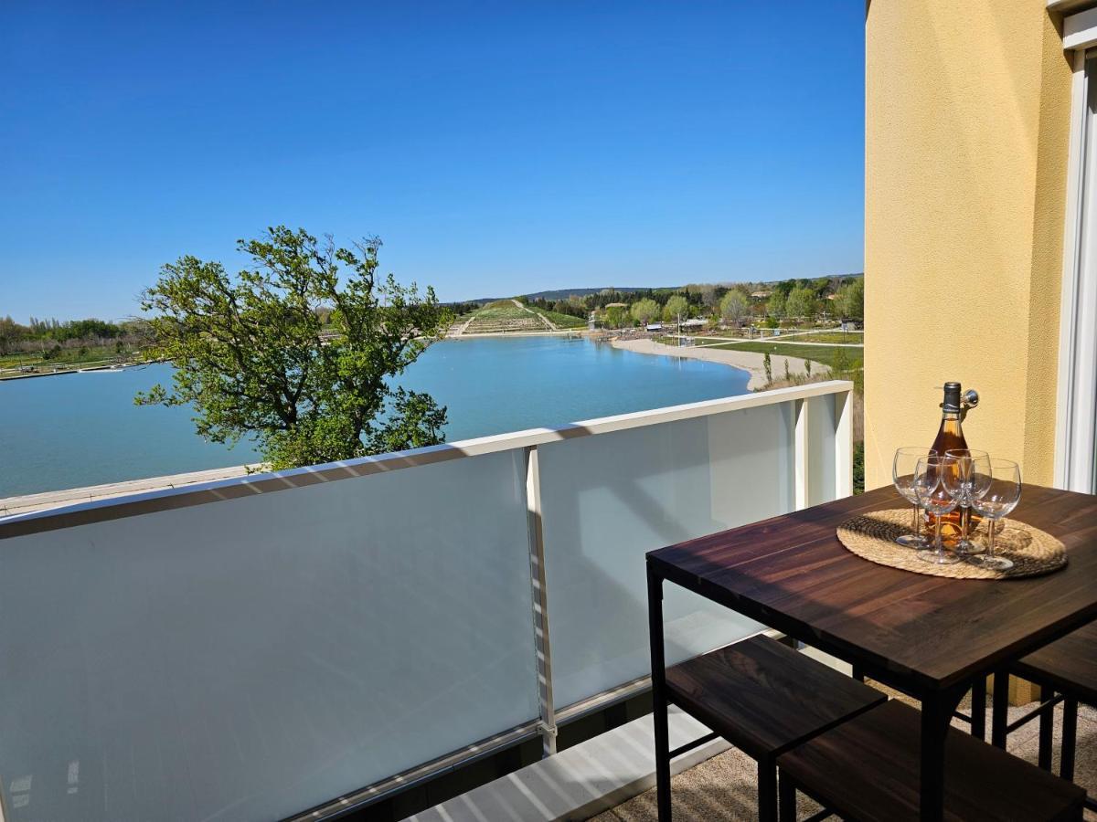 Lakeside Provence - Appartement 4 Etoiles Face Au Lac De Monteux Exterior foto